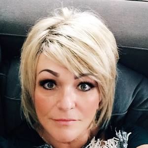 Meet your Posher, Kay